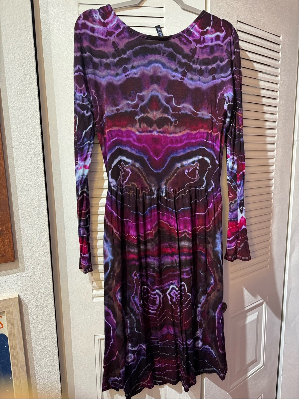 Women’s Purple Tie-Dye Long Sleeve Dress - Picture 3 of 4